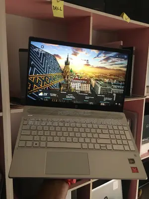 Laptop HP Pavilion 15 8GB AMD Ryzen 5 SSD 256GB