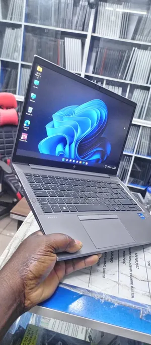 Laptop HP ZBook Firefly G8 16GB Intel Core i7 SSD 512GB