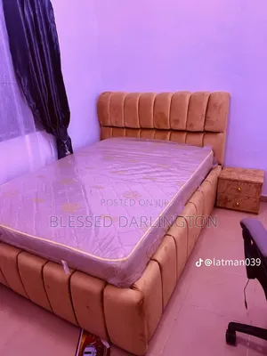 4,5/6 Quality Brown Colour Bubble Bed Frame