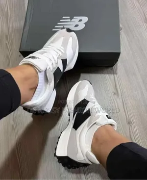 Quality New Balance Snickers
