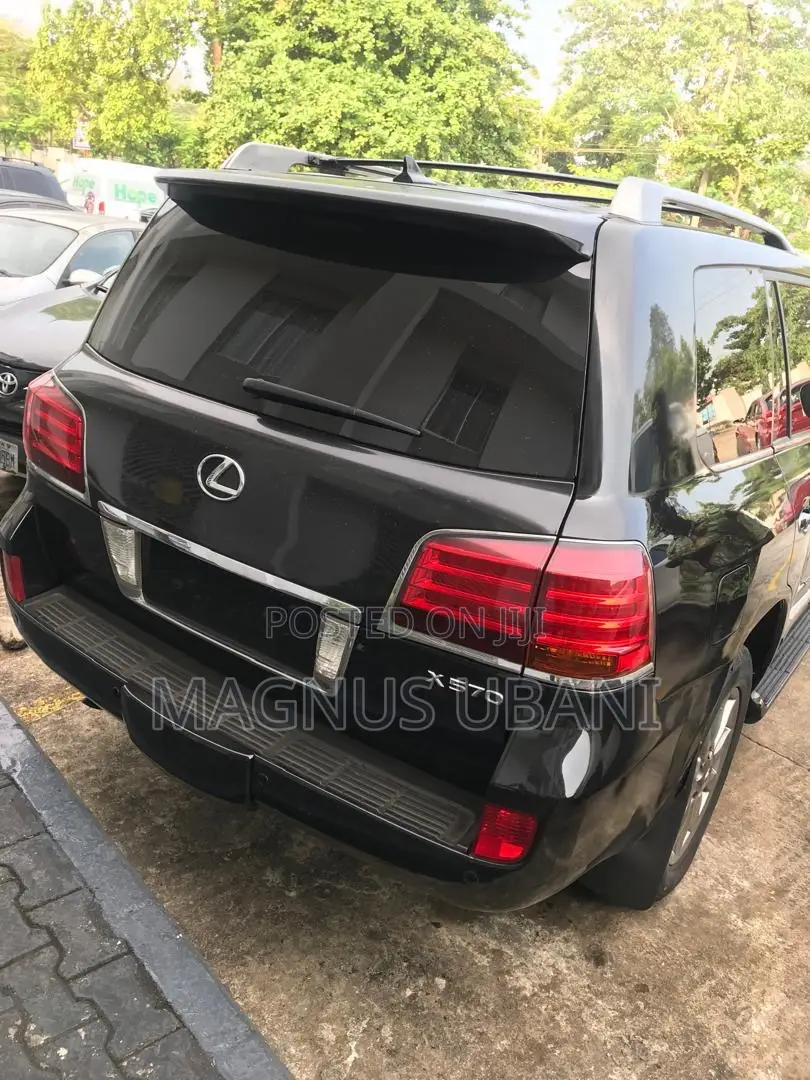 Lexus LX 570 2011 Black