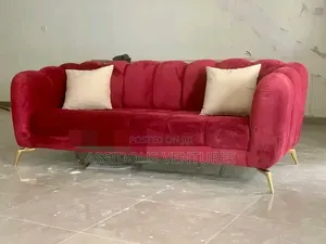 Modern Well Crafted High Quality 3 Seater