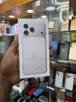 New Apple iPhone 17 Pro Max 256 GB Silver
