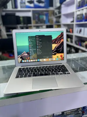 Laptop Apple MacBook 2017 8GB Intel Core i5 SSD 256GB