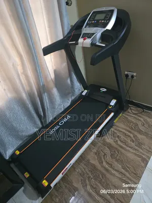 Big 2.5hp Pro Tech Treadmill With 130kg User Weight, Incline