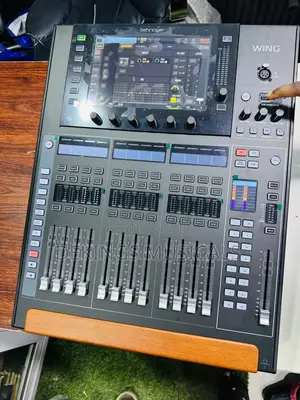 Behringer Wing Compact Digital Mixer