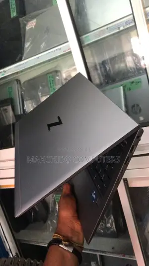 Laptop HP ZBook Firefly G8 16GB Intel Core i7 SSD 512GB