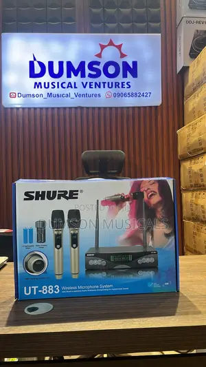 Shure Ut-883 Wireless Microphone With 2handle Uhf 200mtres