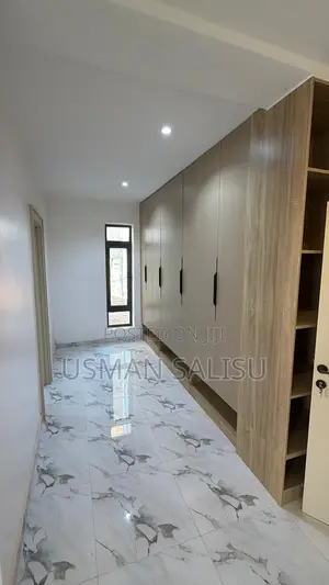 4bdrm Townhouse / Terrace in Dakibiyu, Jabi for rent