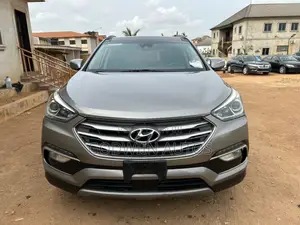 Hyundai Santa Fe SE Ultimate AWD 2017 Gray