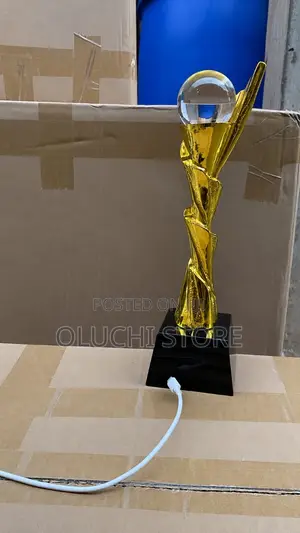 Golden Plaquez110