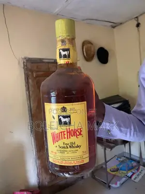 Vintage White Horse Whiskey (41yrs)