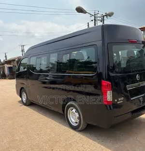Nissan Caravan (Urvan) 2017 Black