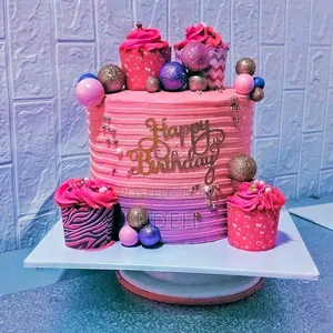 Cakes From Machek's Kitchen 