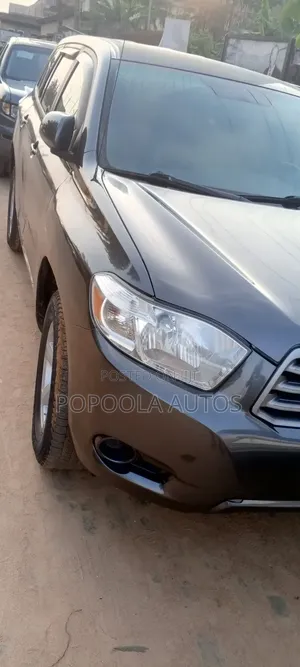 Toyota Highlander 2009 Gray