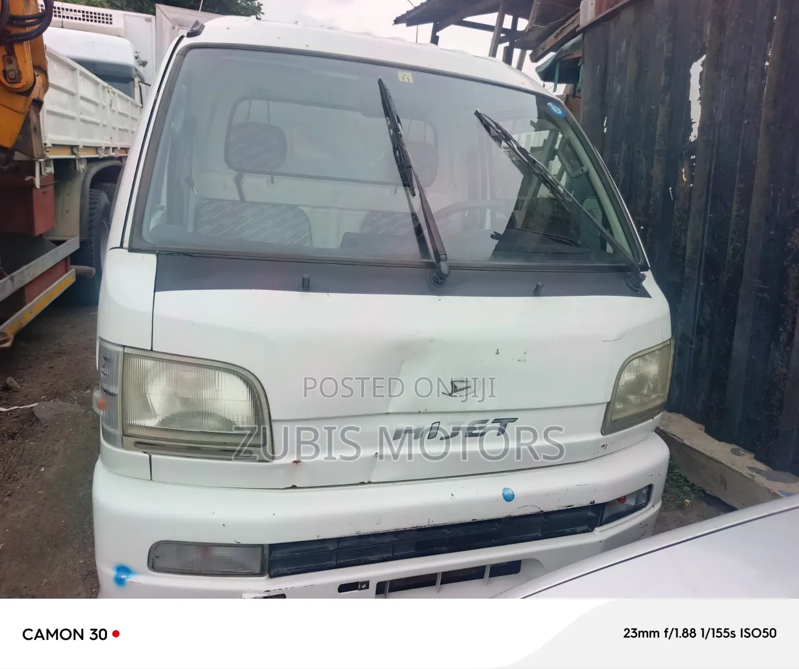 Bus 2004 White