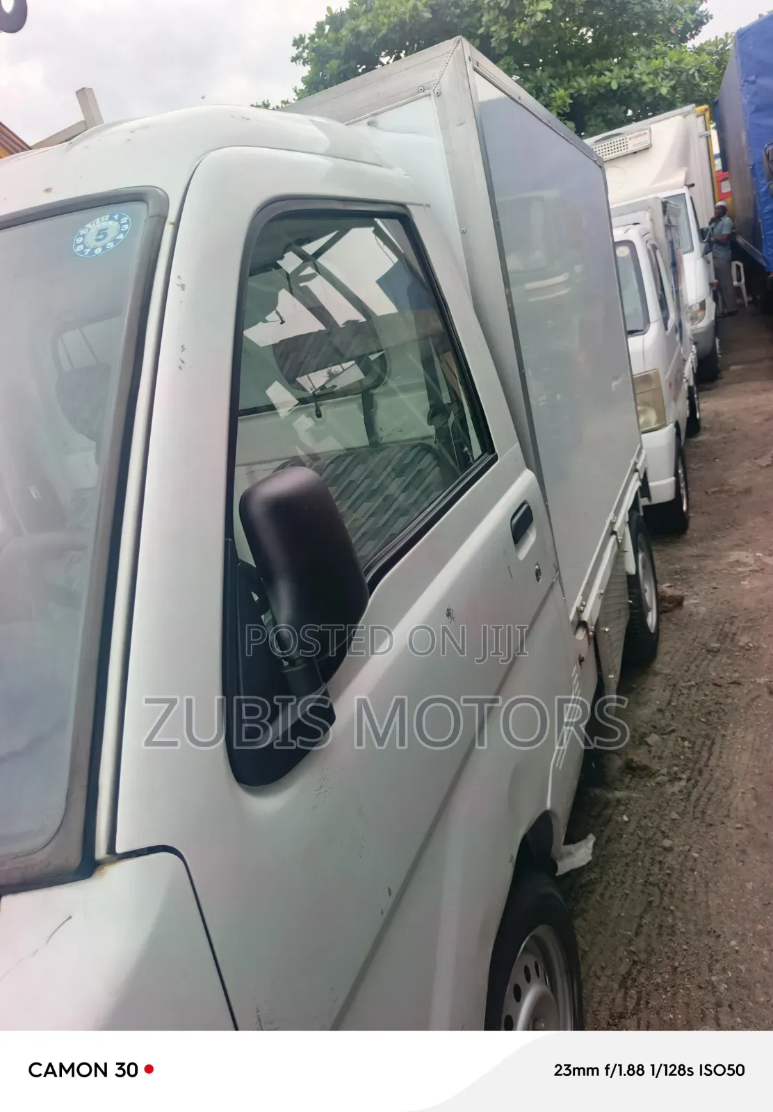 Bus 2004 White