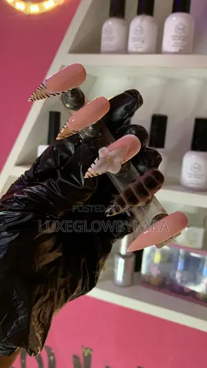 Press On Nails