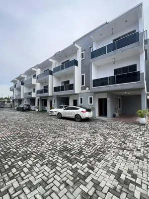 4bdrm Duplex in Ikate Lagos State for rent
