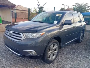 Toyota Highlander Limited 2012 Gray