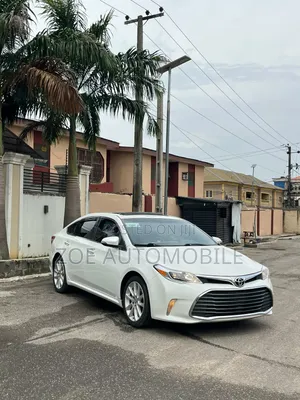 Toyota Avalon 2014 White