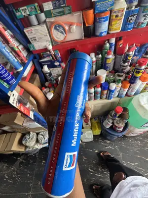 390g or 14oz Cartridge of Chevron Multifak Ep 1 Multipurpose Grease