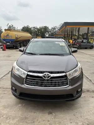 Toyota Highlander XLE 4dr SUV (3.5L 6cyl 6A) 2014 Gray