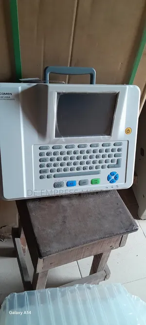 Comen Ecg Machine
