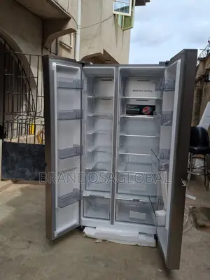 Massive Hisense Rs-8ws Refrigerator 637l Capacity