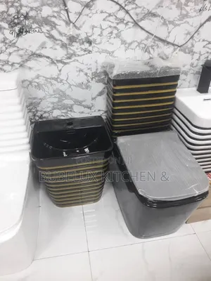 Black Gold Striped Toilet Seat Hand Wash Basin Combo