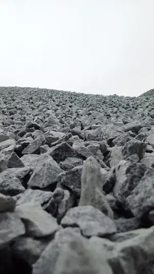 Grab Granite and Chipping