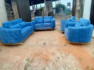 Ccomplete Set of Blue Fabric Sofa