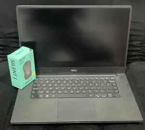 Laptop Dell XPS 15 9560 16GB Intel Core i7 SSD 256GB
