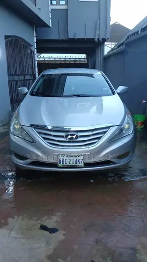 Hyundai Sonata Limited 2.0T Sedan (2.0L 4cyl 6A) 2013 Silver