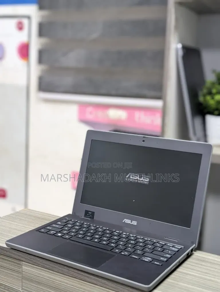 Laptop Asus 4GB Intel Celeron SSD 128GB