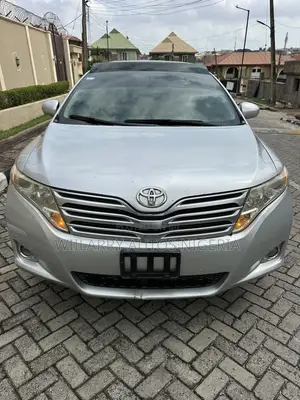 Toyota Venza Limited 2010 Silver