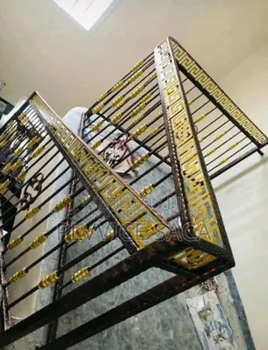Wrought-Iron Handrail With Long Ring