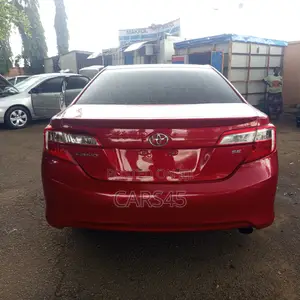 Toyota Camry 2014 Red