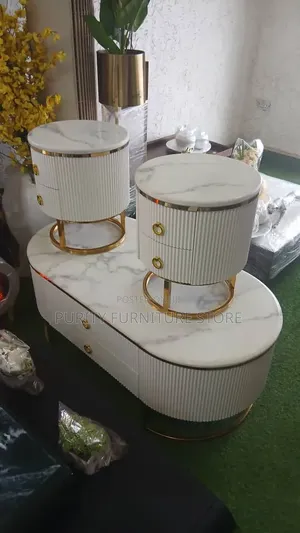 Quality Center Table and 2 Side