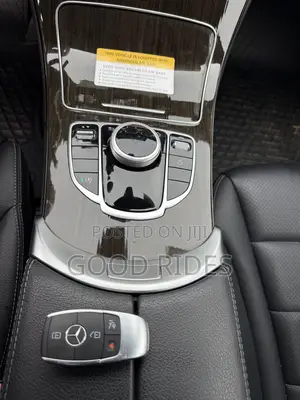 Mercedes-Benz C300 2020 Black