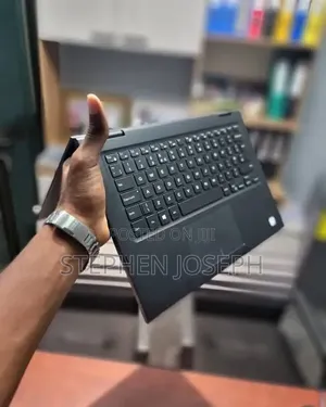 Laptop Dell Latitude 3390 8GB Intel Core i5 SSD 256GB