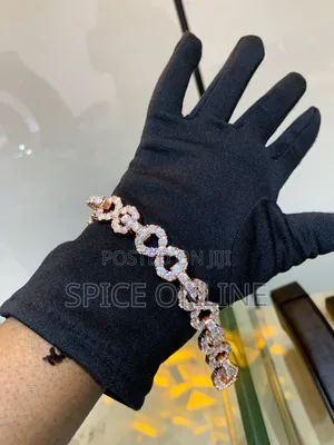 VVS Moissianite Twisted Link Bracelet Now  