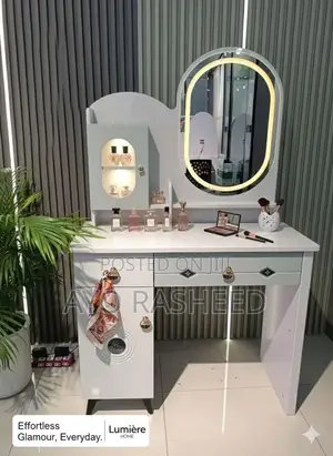 Make Up Station Set