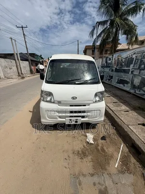 Daihatsu Hijet 2010 White