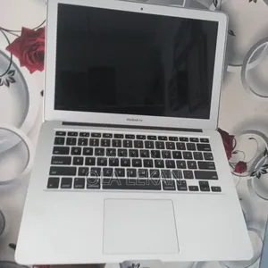 Laptop Apple MacBook 2012 4GB Intel Core i5 SSD 128GB