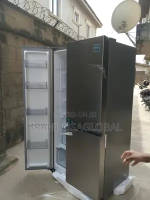 Hisense Rs-87ws Refrigerator With Convenient Layout