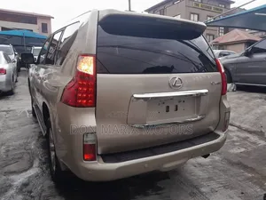 Lexus GX 460 2011 Gold