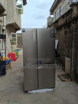 Hisense [Rs-87ws]Sidebyside 637l Fridge With Extensive Storage Options