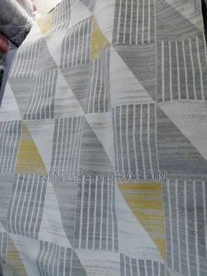 7x10fts Grey Cream and Yellow Turkey Center Rug