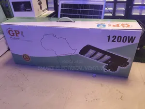 1200 Watts Solar Street Light With Camera